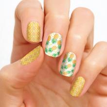 products_fab-nail-polish-strips_ugalde_kirsten.jpg